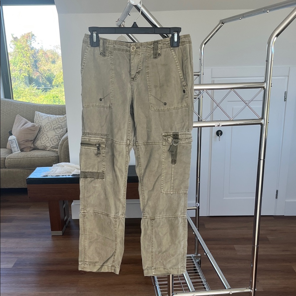 Women's Low Rise Casual Cargo Pants in Olive